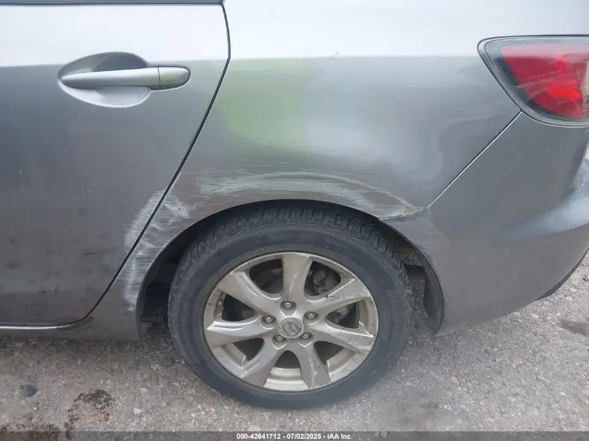 2010 MAZDA MAZDA3 I TOURING