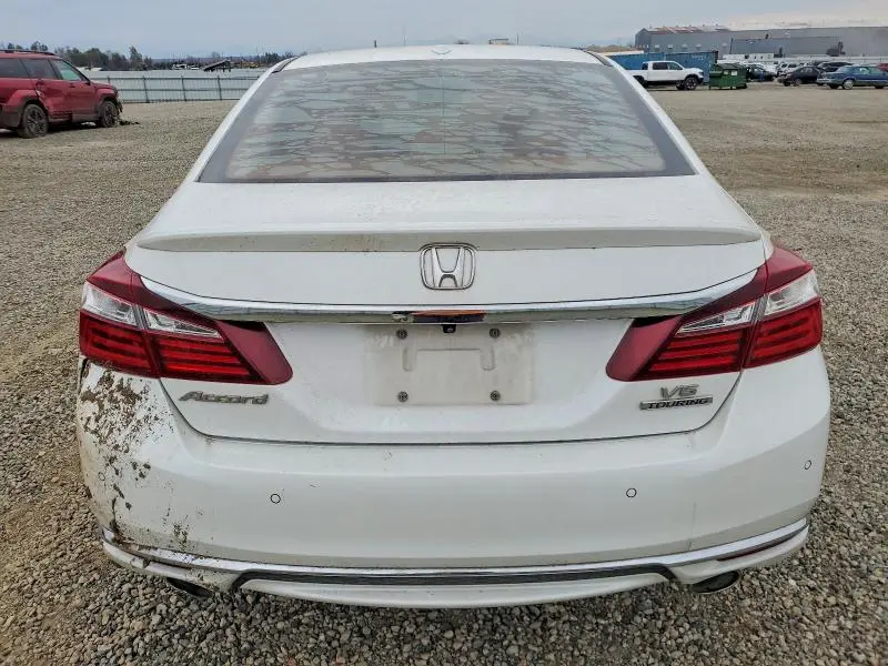 2017 HONDA ACCORD TOURING  