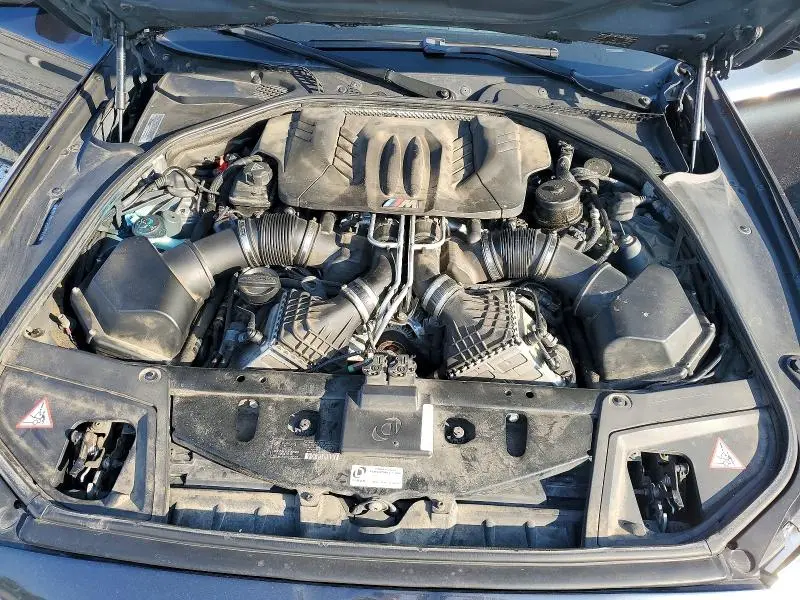 2014 BMW M5   