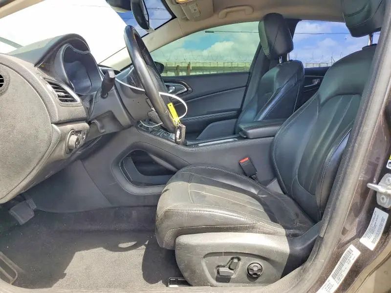 2016 CHRYSLER 200 C  