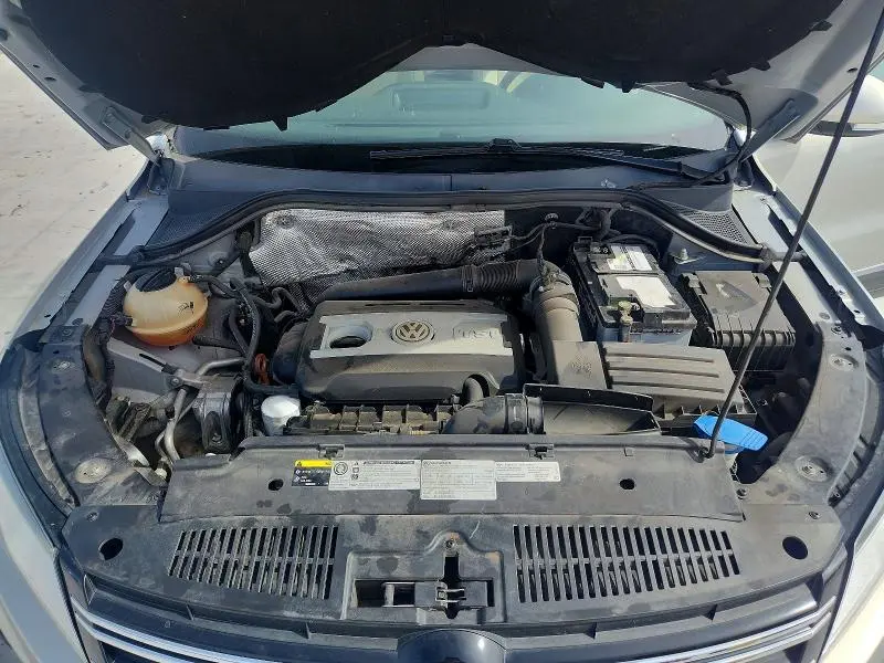 2013 VOLKSWAGEN TIGUAN S  