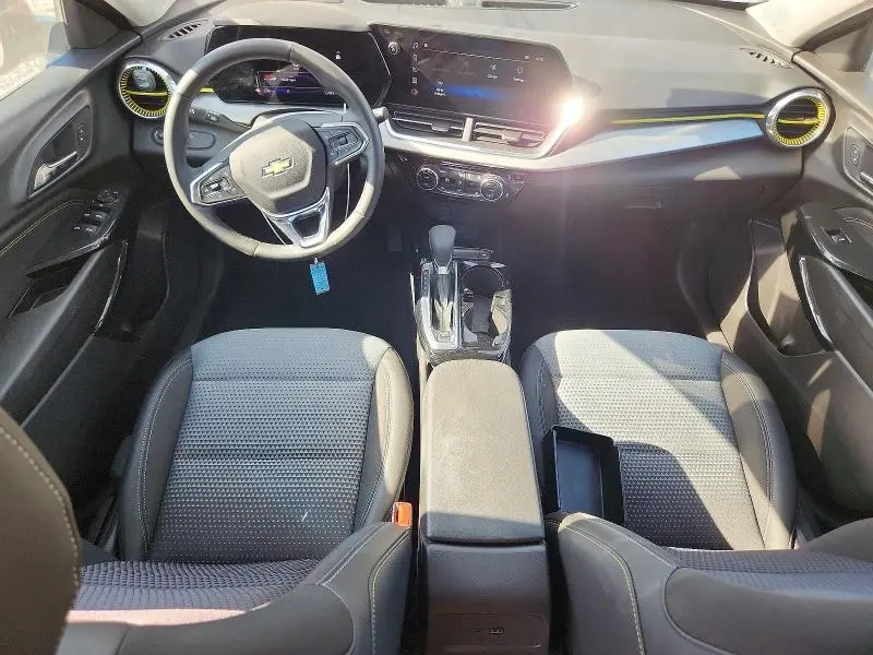 2025 CHEVROLET TRAX 1LT  