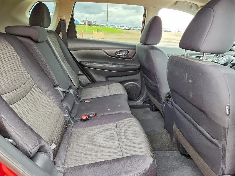 2019 NISSAN ROGUE S  