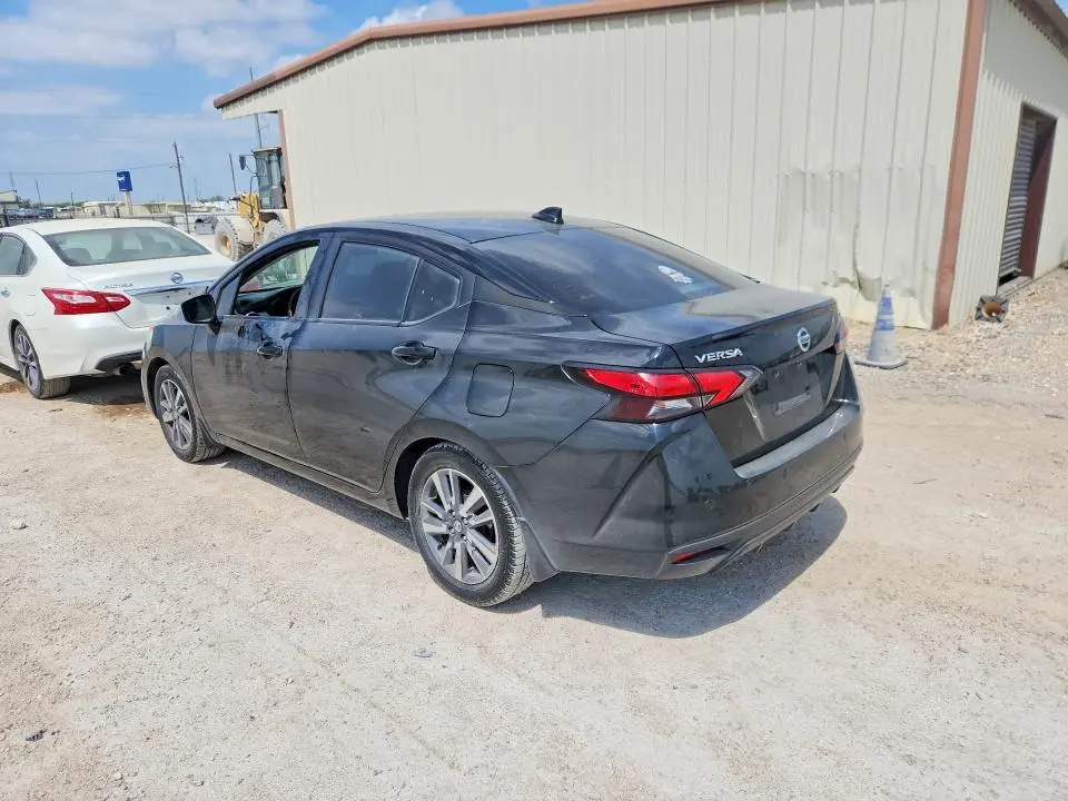 2020 NISSAN VERSA SV  