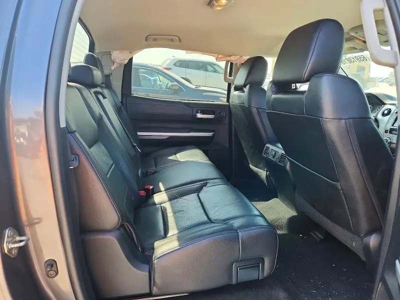 2017 TOYOTA TUNDRA CREWMAX LIMITED  