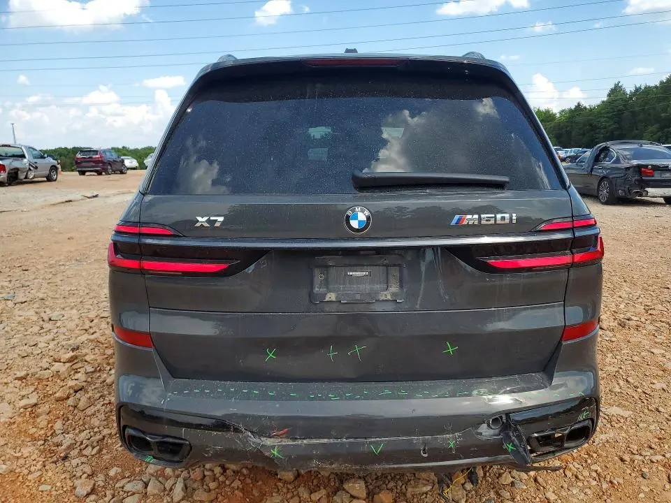 2024 BMW X7 M60I  