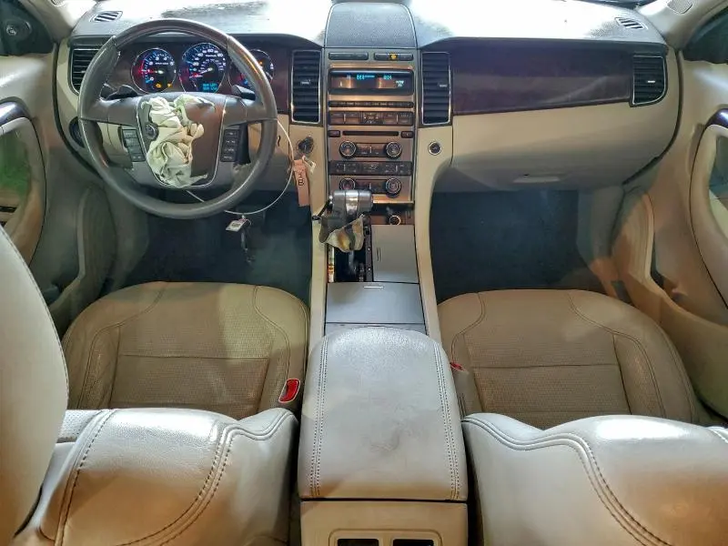 2011 FORD TAURUS LIMITED  