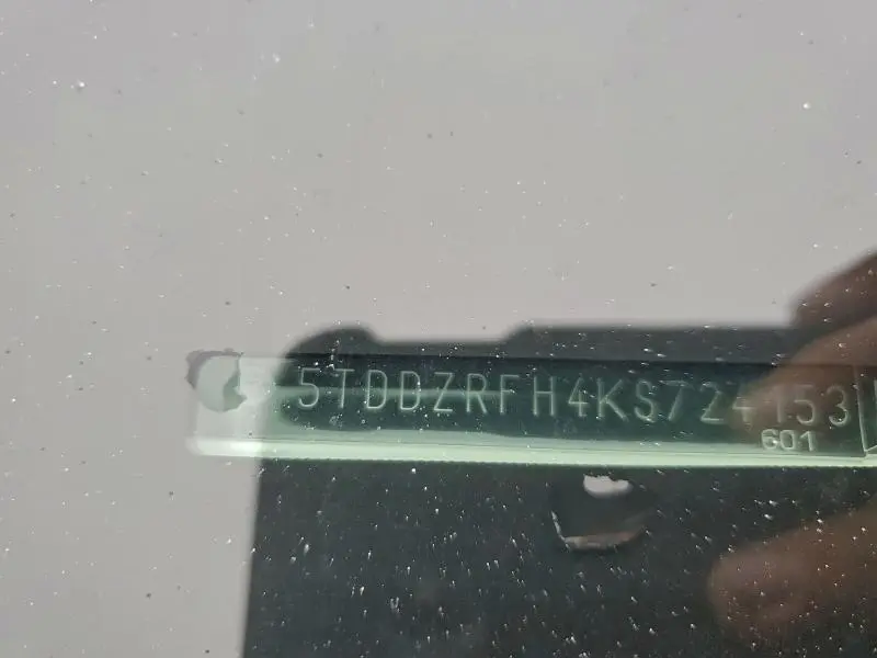 2019 TOYOTA HIGHLANDER LIMITED  