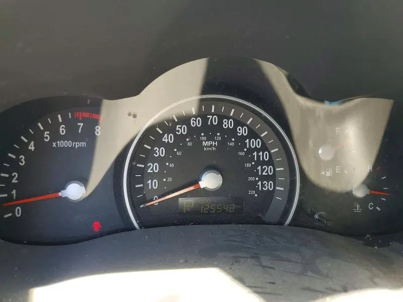 2014 KIA SEDONA LX  