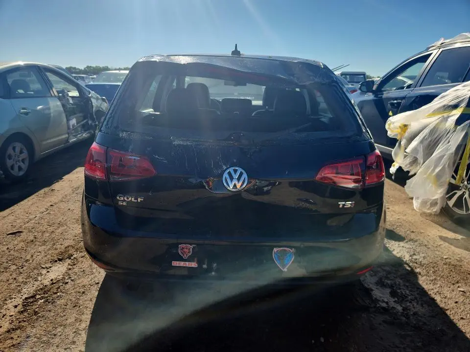 2016 VOLKSWAGEN GOLF S/SE  