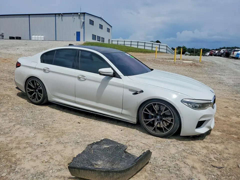 2018 BMW M5   
