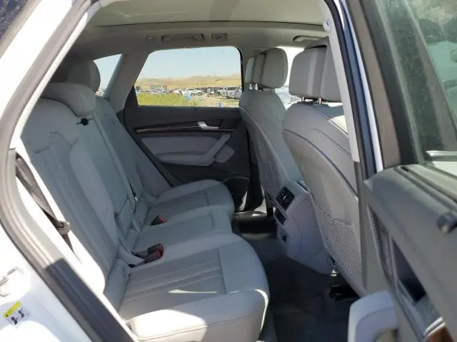 2020 AUDI Q5 PREMIUM PLUS  