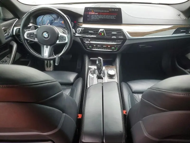 2018 BMW 530XE   