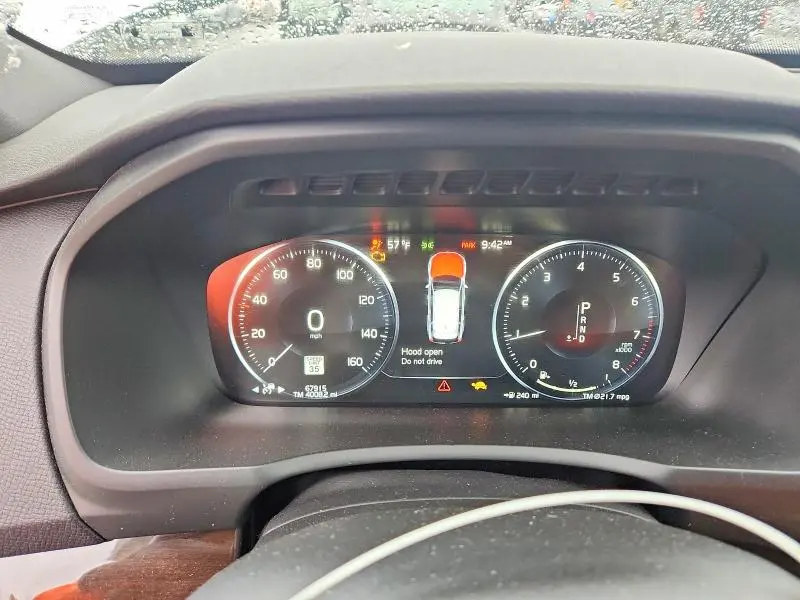 2019 VOLVO XC90 T6 MOMENTUM  