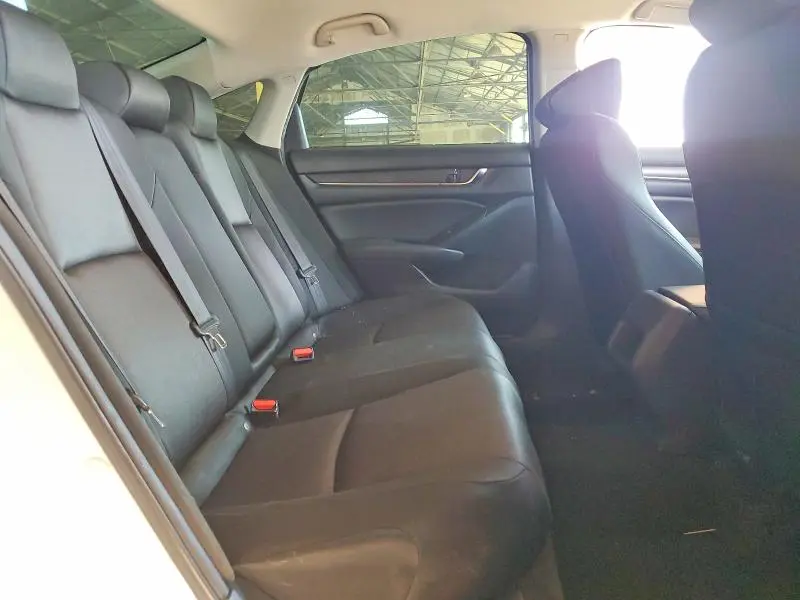 2019 HONDA ACCORD LX  