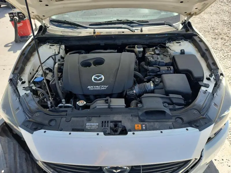 2017 MAZDA 3 TOURING  