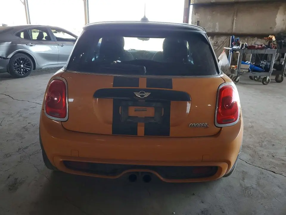 2015 MINI COOPER S  
