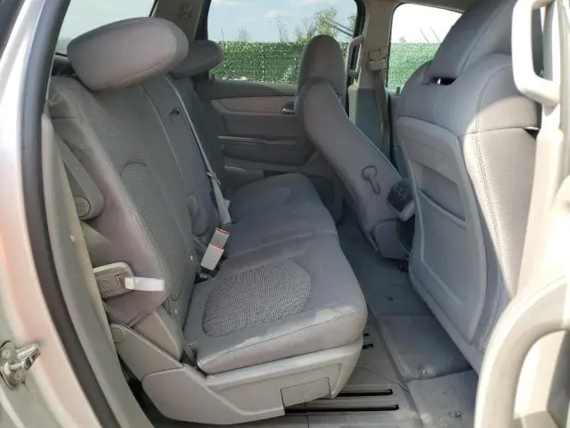2016 CHEVROLET TRAVERSE LS  