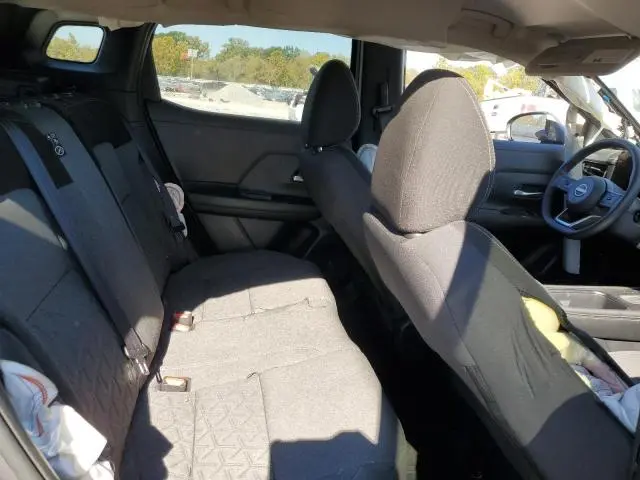 2025 NISSAN KICKS SV  