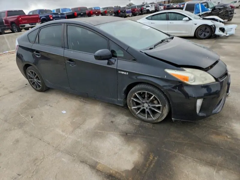2013 TOYOTA PRIUS   