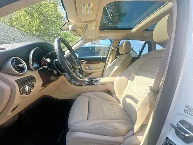 2017 MERCEDES-BENZ GLC 300  