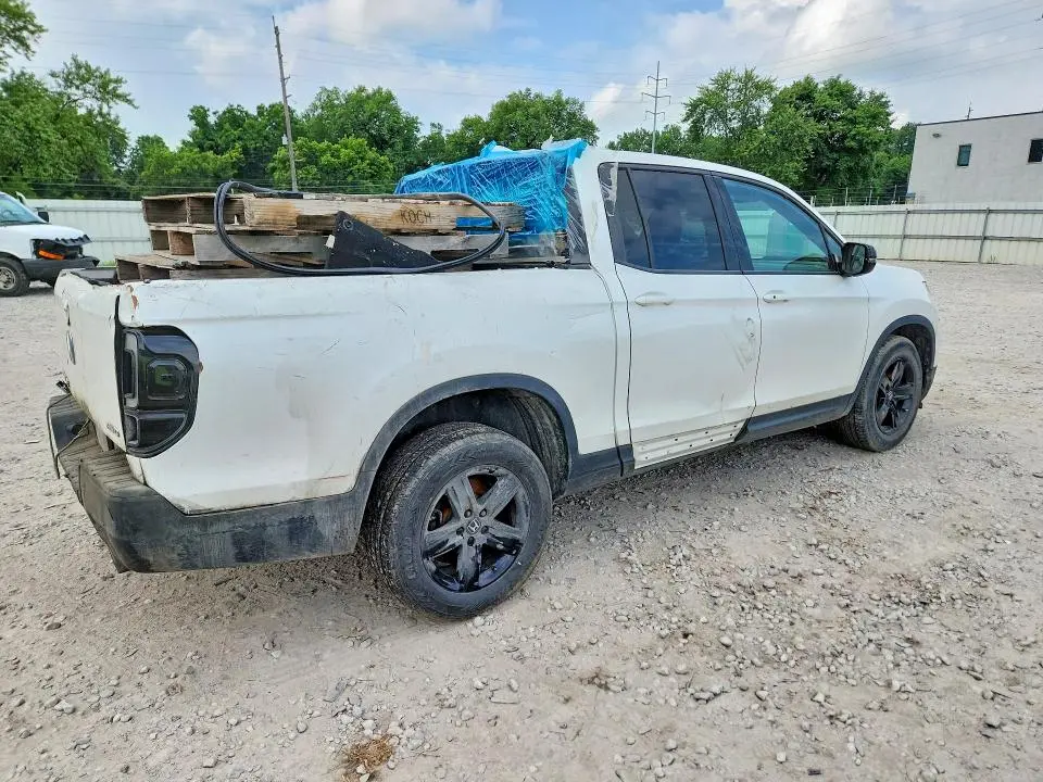 2022 HONDA RIDGELINE BLACK EDITION  
