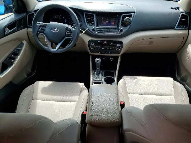 2018 HYUNDAI TUCSON SE  