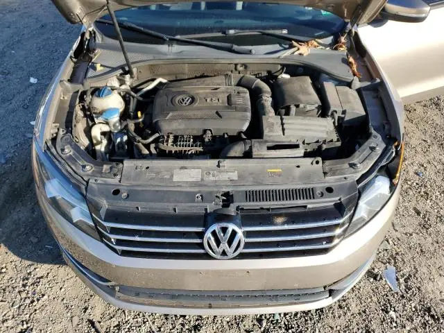 2015 VOLKSWAGEN PASSAT S  