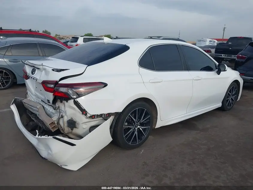 2021 TOYOTA CAMRY SE AWD