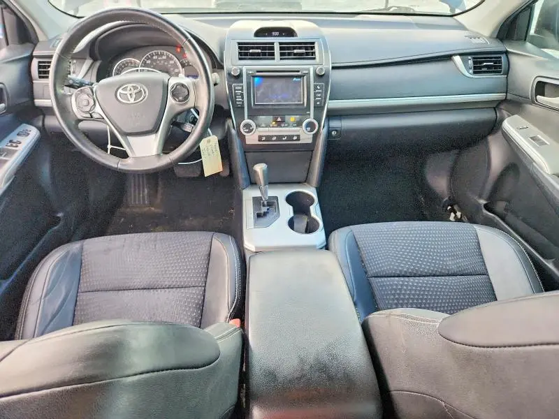2013 TOYOTA CAMRY SE  