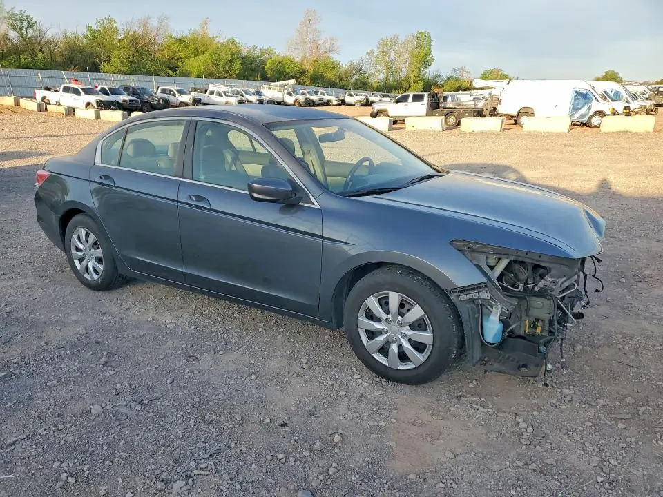 2011 HONDA ACCORD LX  