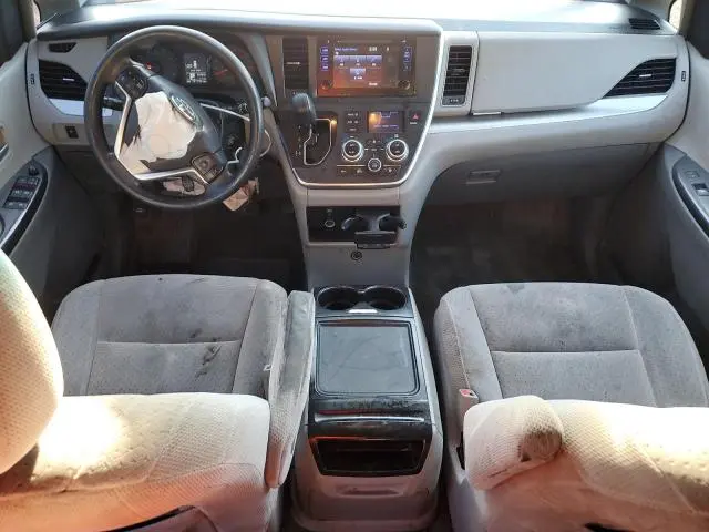 2017 TOYOTA SIENNA LE
