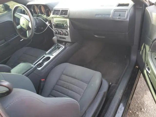 2010 DODGE CHALLENGER SE  