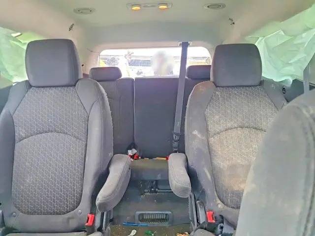 2011 CHEVROLET TRAVERSE LT  