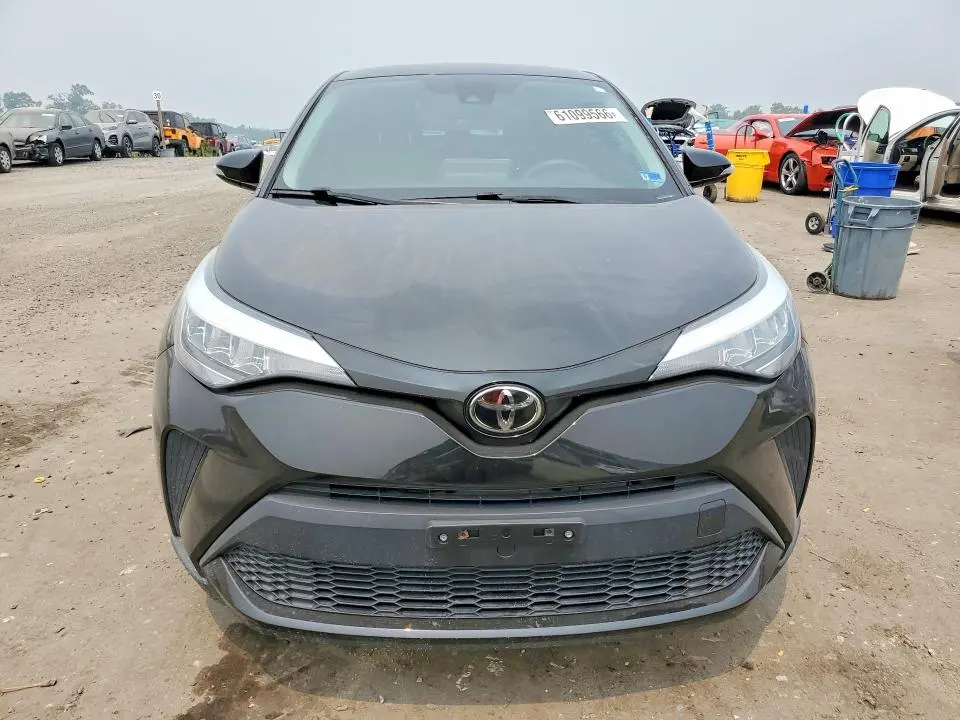 2020 TOYOTA C-HR LE  