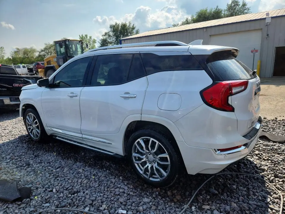 2022 GMC TERRAIN DENALI  