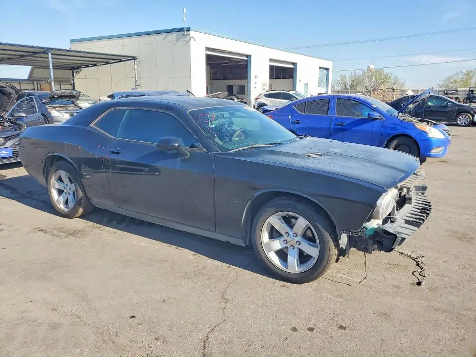 2014 DODGE CHALLENGER SXT  