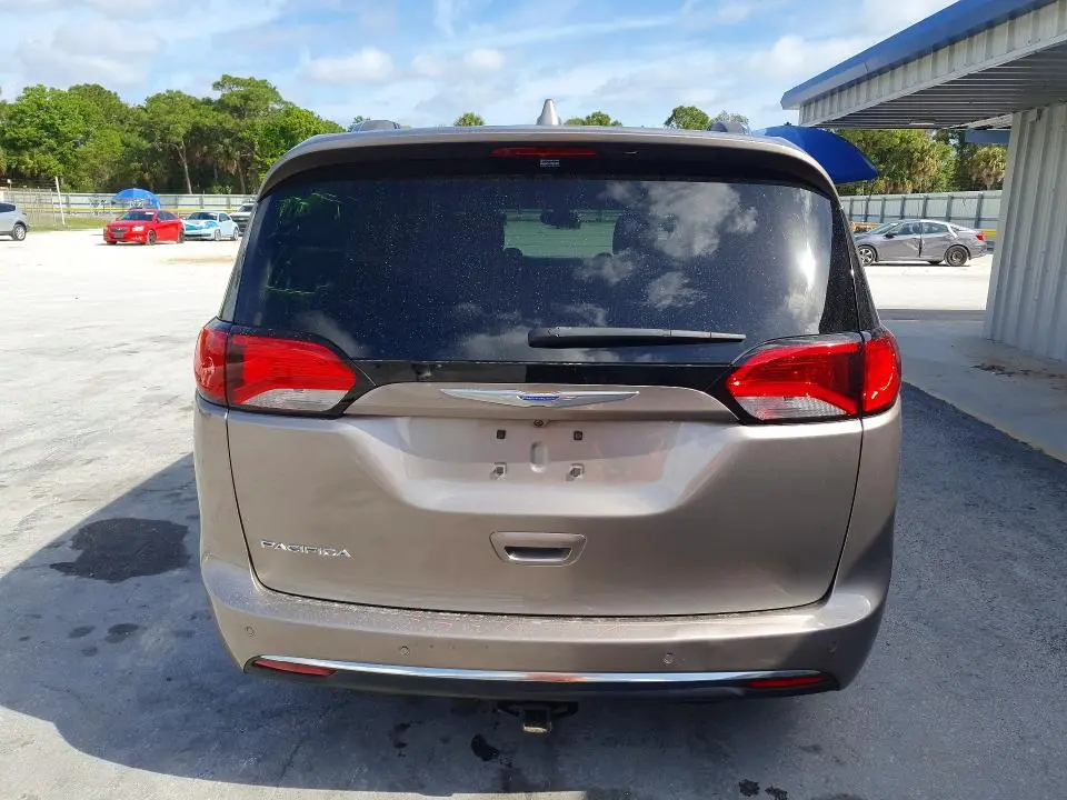 2018 CHRYSLER PACIFICA TOURING L PLUS  