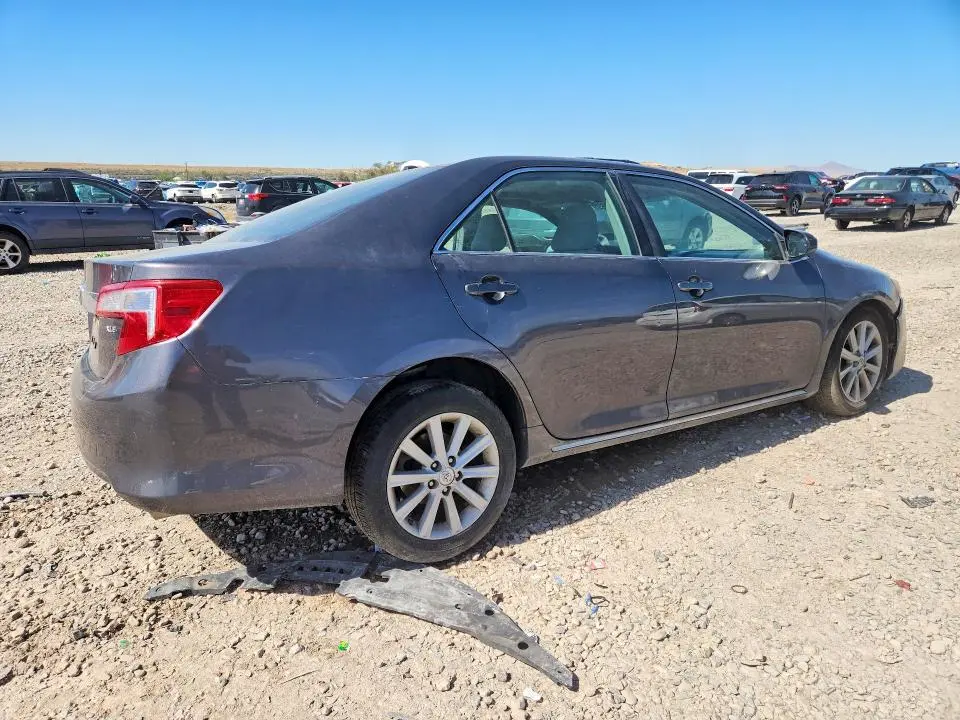 2012 TOYOTA CAMRY XLE  