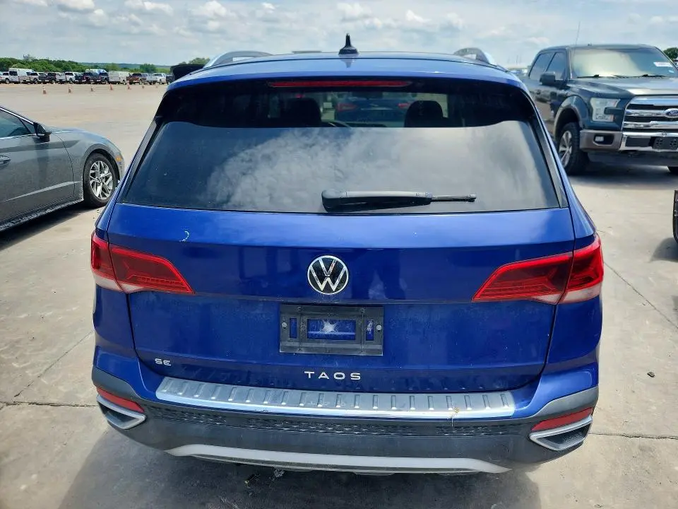 2022 VOLKSWAGEN TAOS SE  