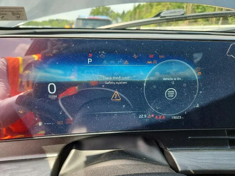 2024 KIA SPORTAGE X-PRO  