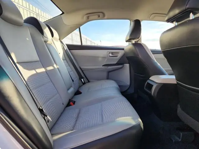 2015 TOYOTA CAMRY LE  