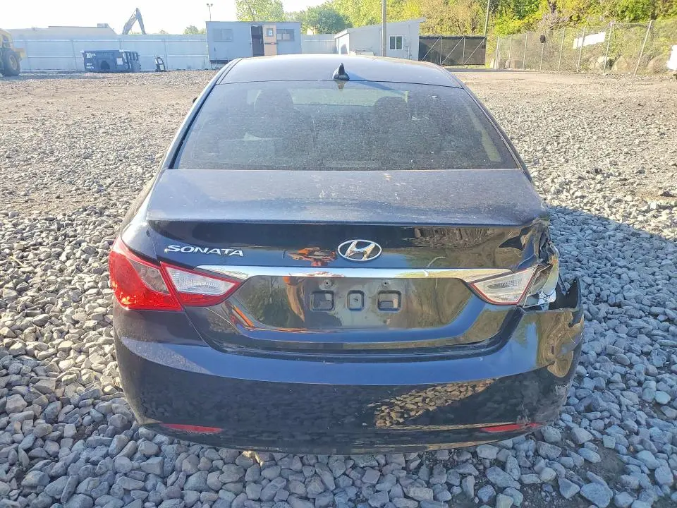 2011 HYUNDAI SONATA GLS  