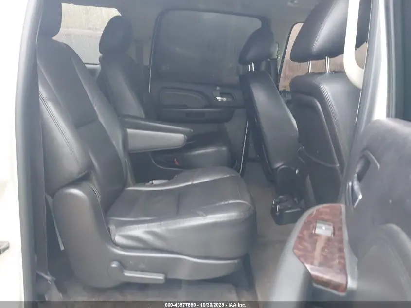 2011 GMC YUKON XL 1500 DENALI