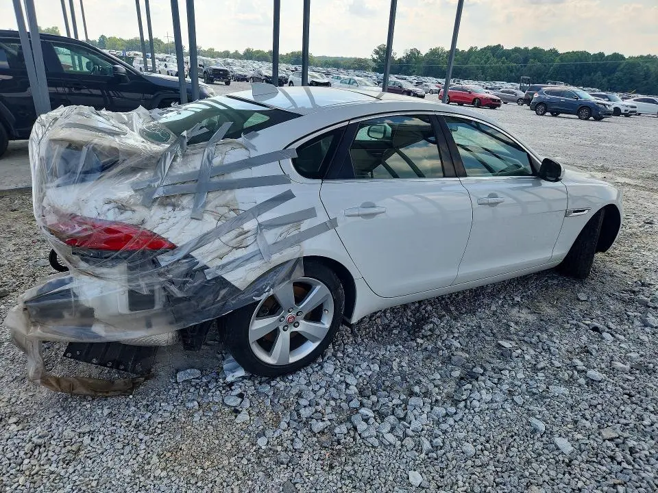 2018 JAGUAR XF   