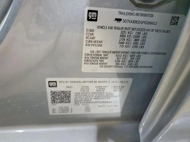 2023 GMC SIERRA K1500 SLT  