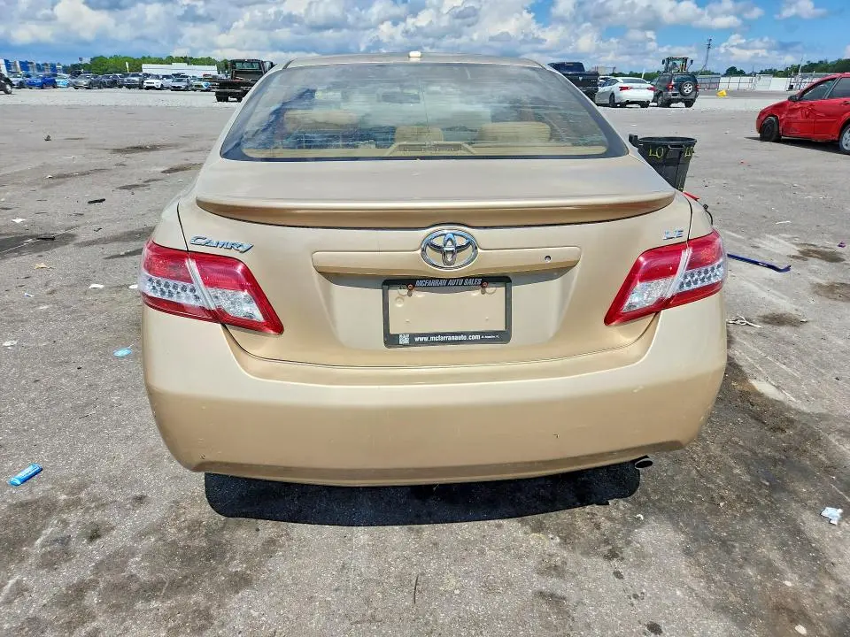 2010 TOYOTA CAMRY LE  
