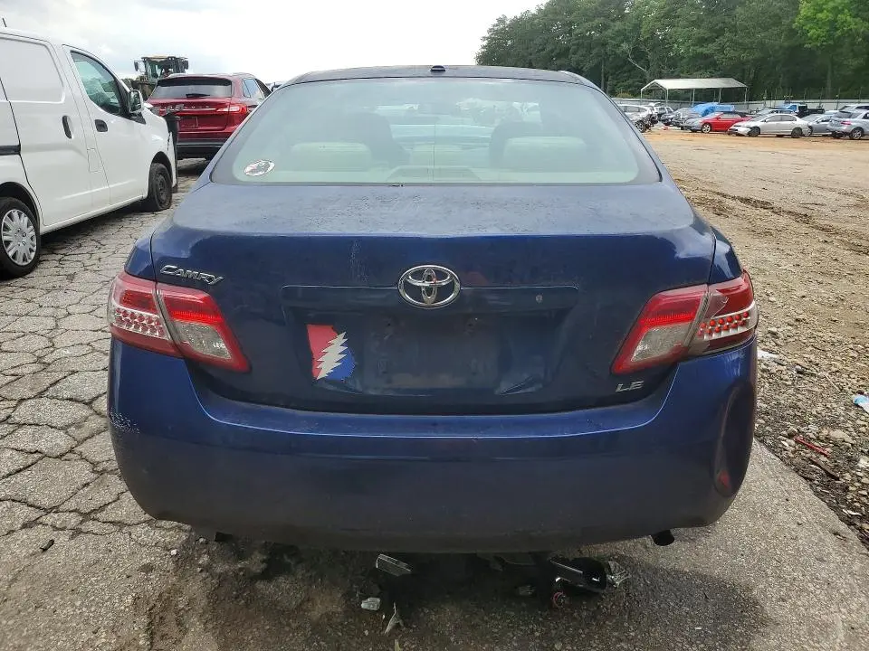 2010 TOYOTA CAMRY LE  
