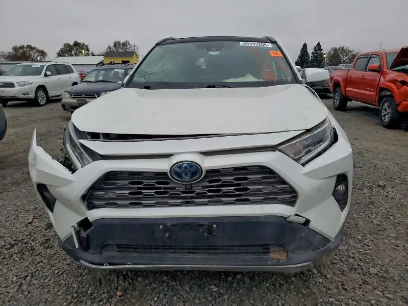 2019 TOYOTA RAV4 LIMITED  