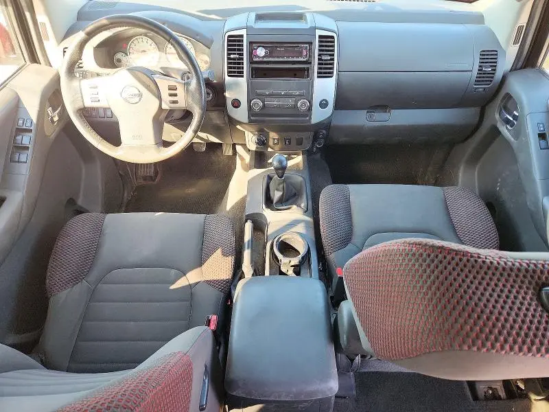 2012 NISSAN FRONTIER S  